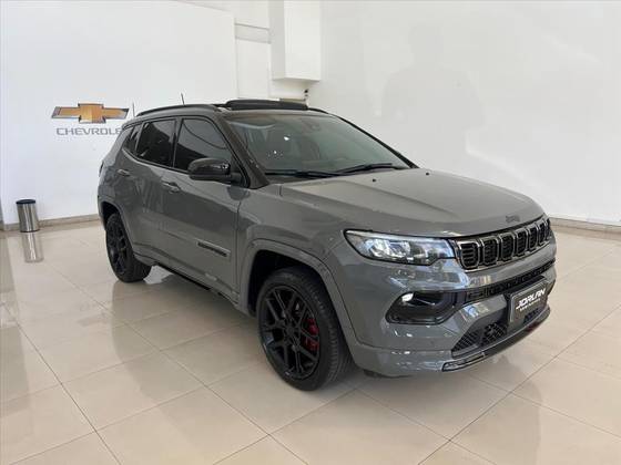 JEEP COMPASS 2.0 HURRICANE 4 TURBO GASOLINA BLACKHAWK AT9 JEEP COMPASS 2.0 HURRICANE 4 TURBO GASOLINA BLACKHAWK AT9